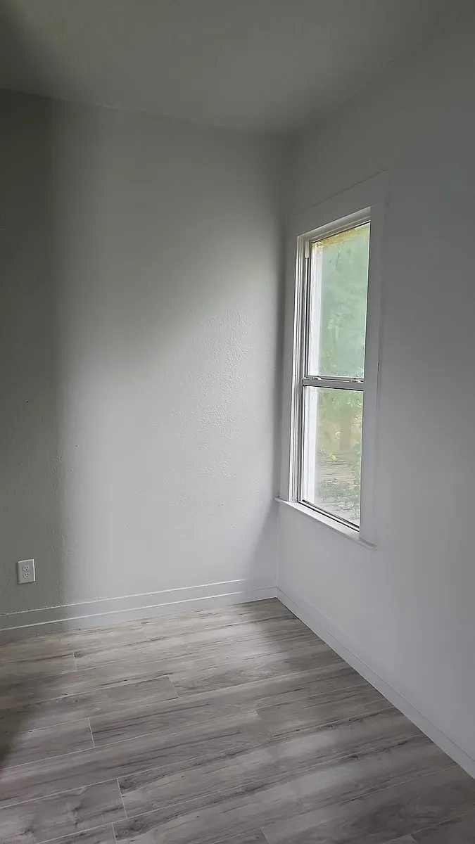 Building Photo - 1106 Hearon St #2