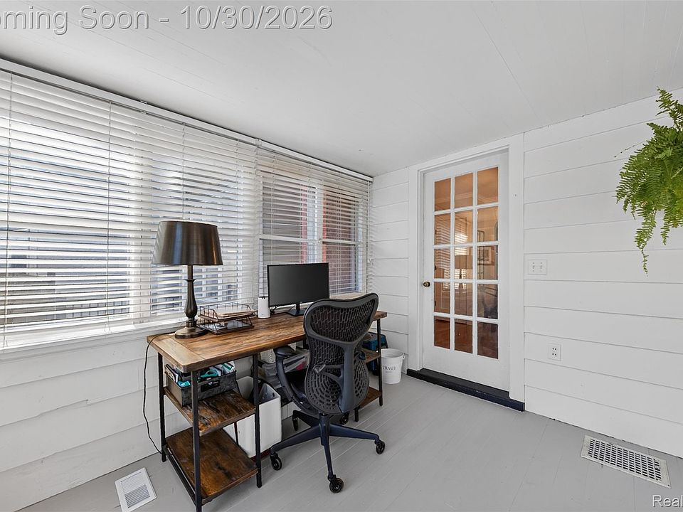 218 West St, photo 17