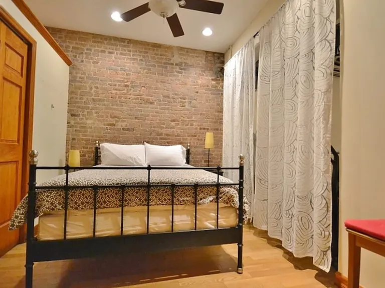 339 W 71st St #8 — Photo 4