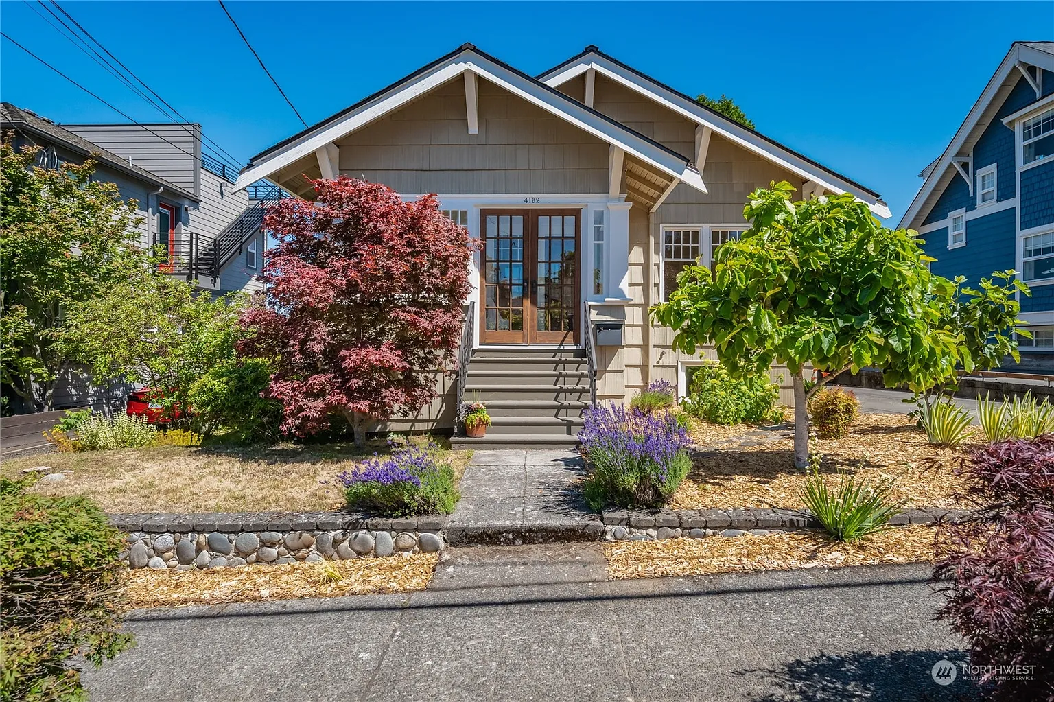 4132 SW Holden Street photo 1