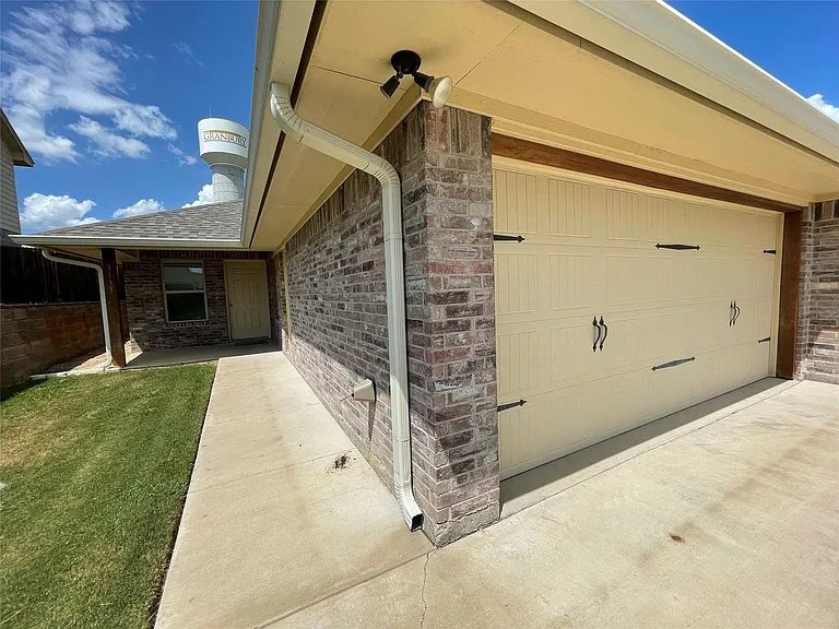 3132 Weave Ct #3133 — Photo 2