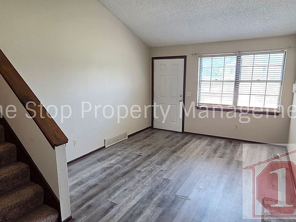 5th image of 1300 E 152nd Ter