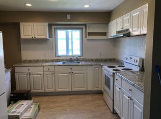 95 Larch St, Port Reading, NJ 07064