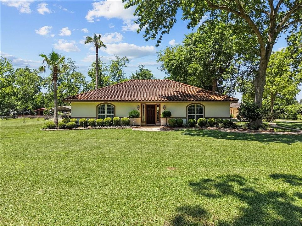 1st image of 21431 Skinner Ridge Ln