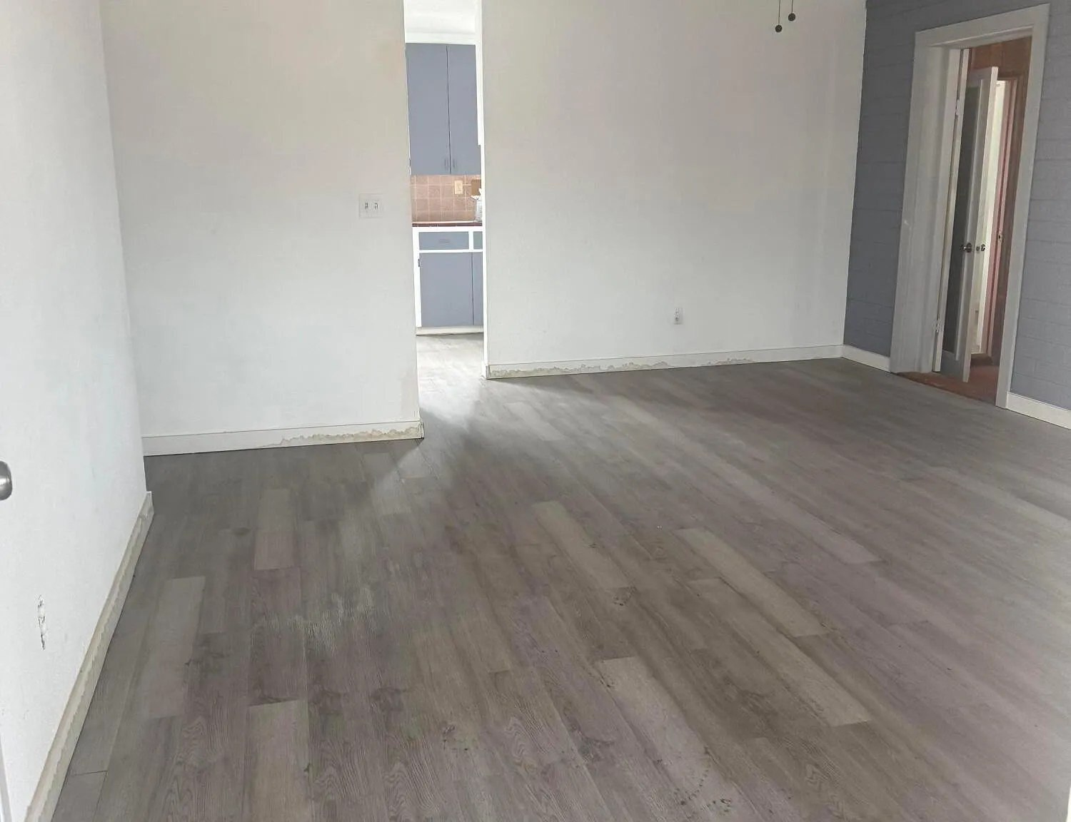 3 bed, 2.0 bath, 1572 sqft, $1,200 — Photo 1