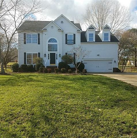 1st image of 110 Castles Gate Dr