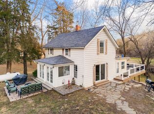 22463 George Rd, Tonganoxie, KS 66086