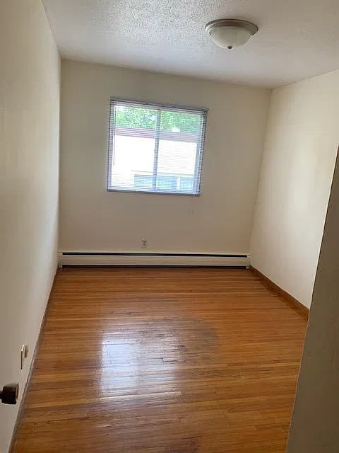 461 Lynnhurst Ave W — Photo 4