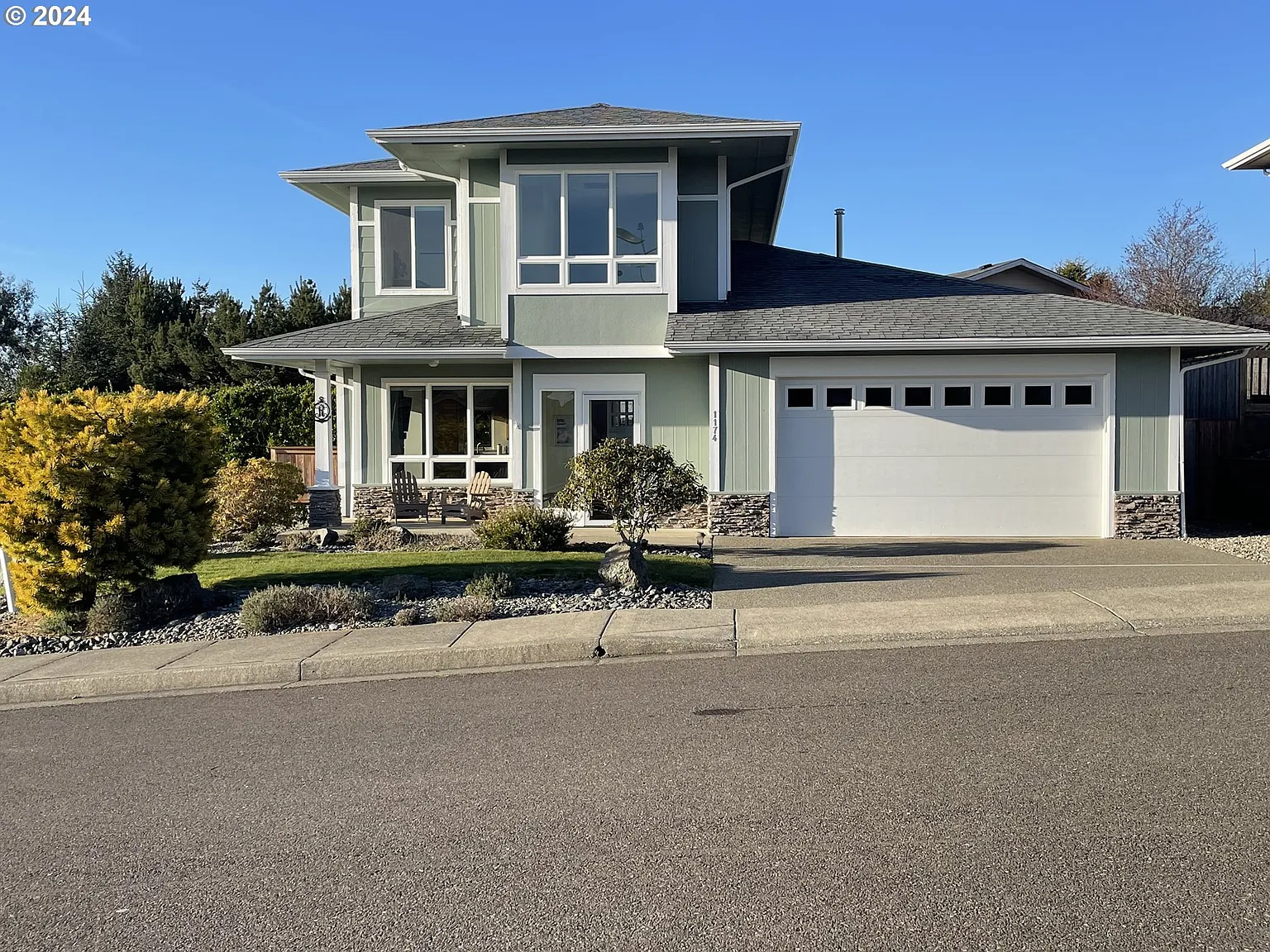 1174 Nautical Ln photo 1