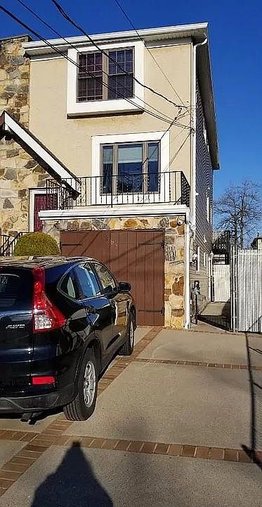 1st image of 257 Grantwood Ave Floor 2
