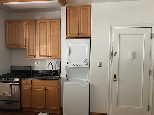 Rented by Coldwell Banker Warburg | media 6