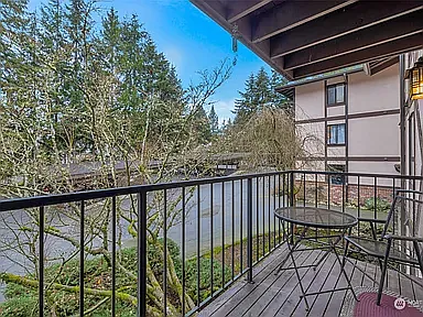 4501 Grandview Dr W #220T — Photo 24