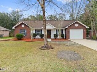 1409 Oak St, Ocean Springs, MS 39564