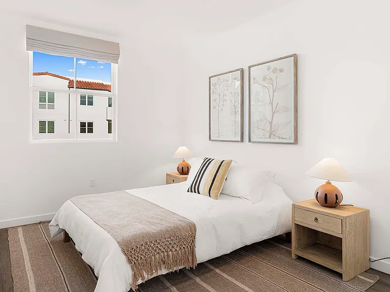 Eddy Redondo Residences — Photo 61