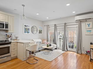 2 Walsh Pl #2, Boston, MA 02109
