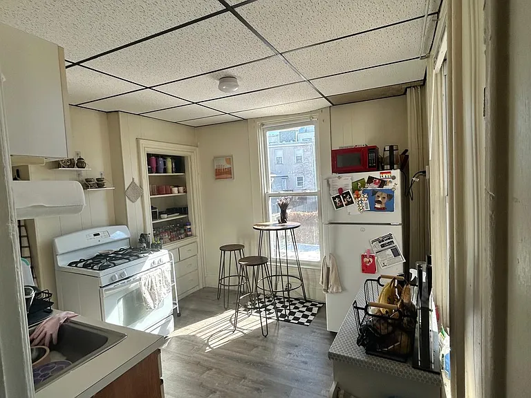 24 Mount Vernon St #1 — Photo 6