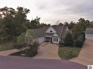 710 Gull Harbor Ln, Grand Rivers, KY 42045