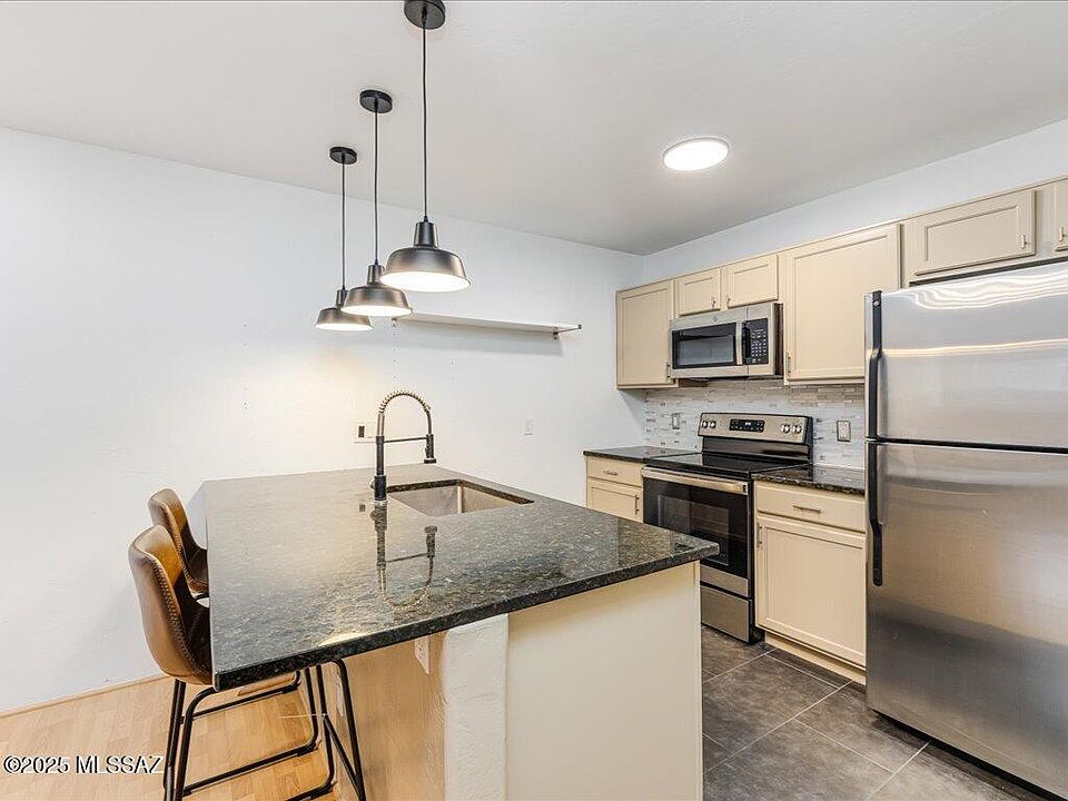 1st image of 5675 N Camino Esplendora APT 7139