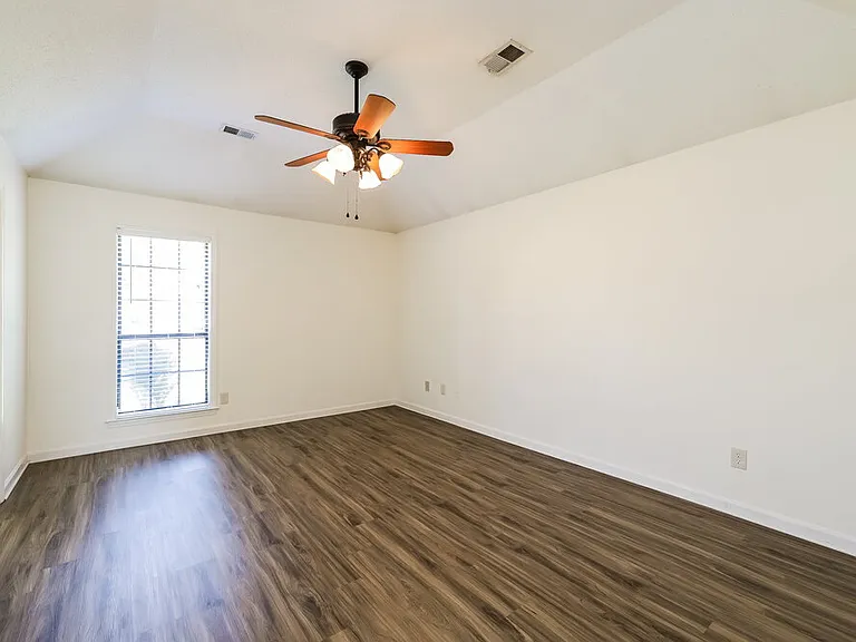 7549 Clarkfield Pl — Photo 13