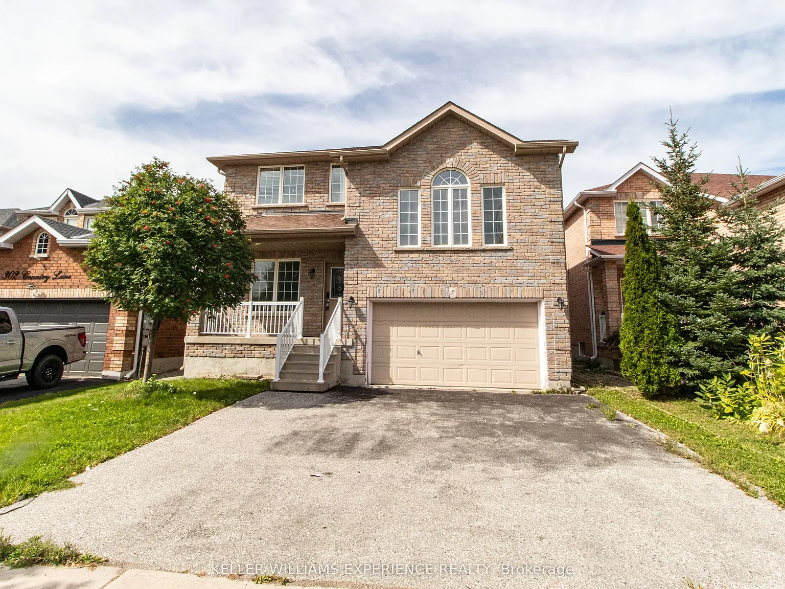 4 bed, $2,700 — Photo 1