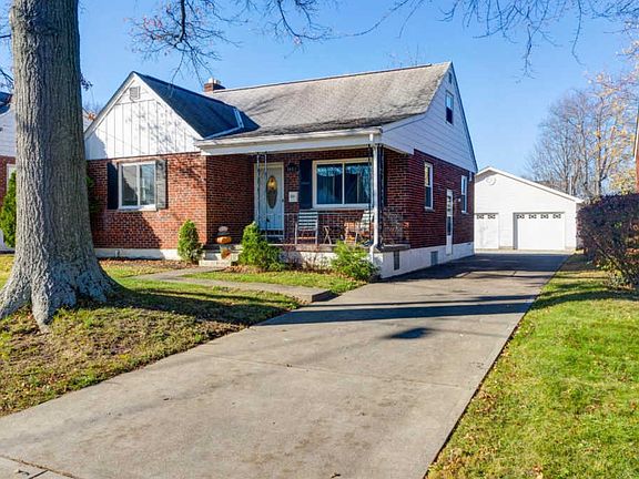 2nd image of 1183 Georgia Ln