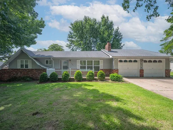 1007 Skyline Dr, Neosho, MO 64850