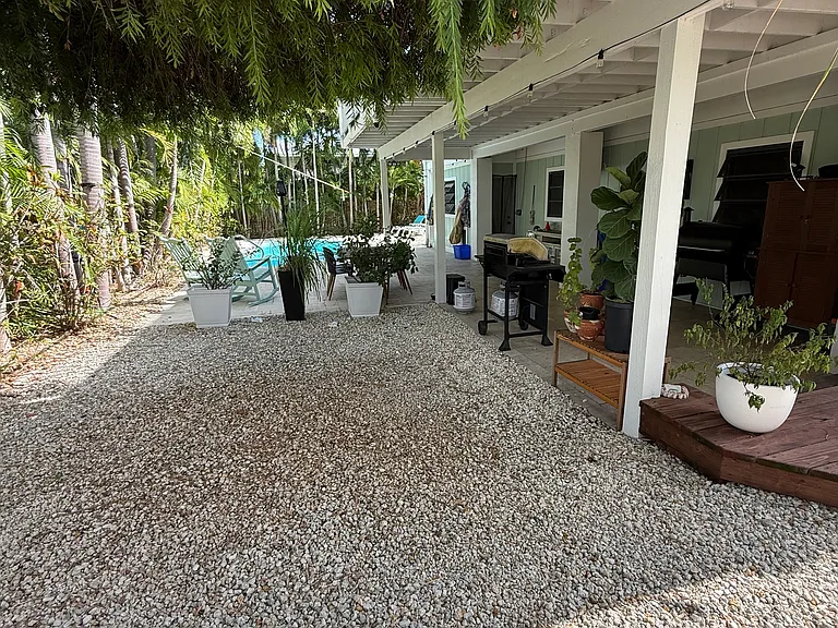 22774 Cudjoe Dr — Photo 3