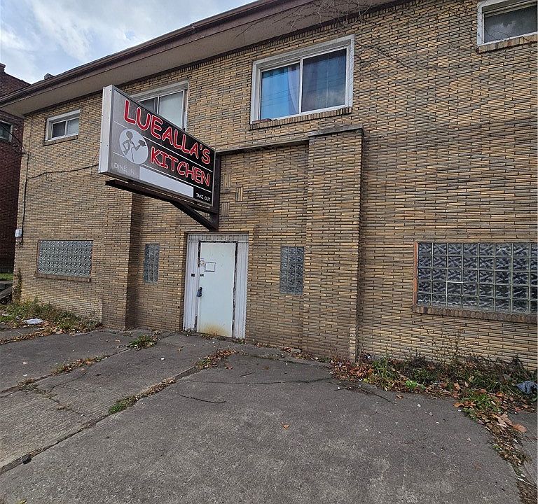 1st image of 911 Duquesne Blvd