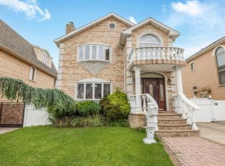 76-27 175th St #A, Fresh Meadows, NY
