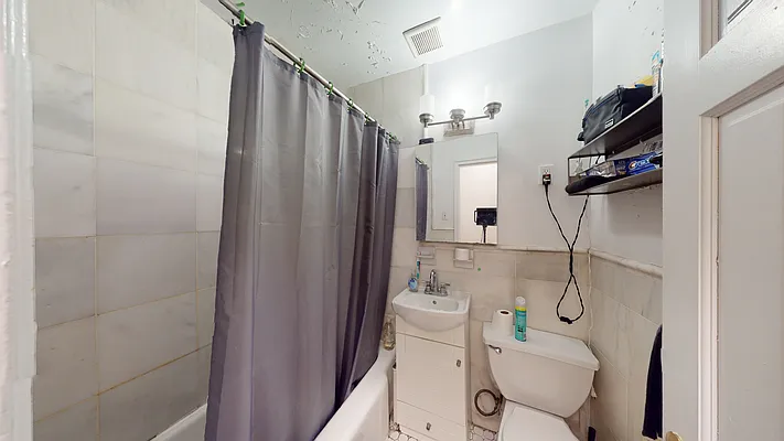 Rented by Bond New York | media 29