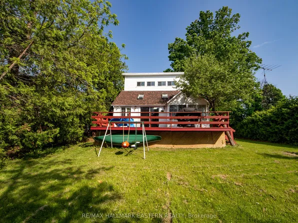 1682 Poplar Point Rd S, Selwyn, ON K9J 6X5