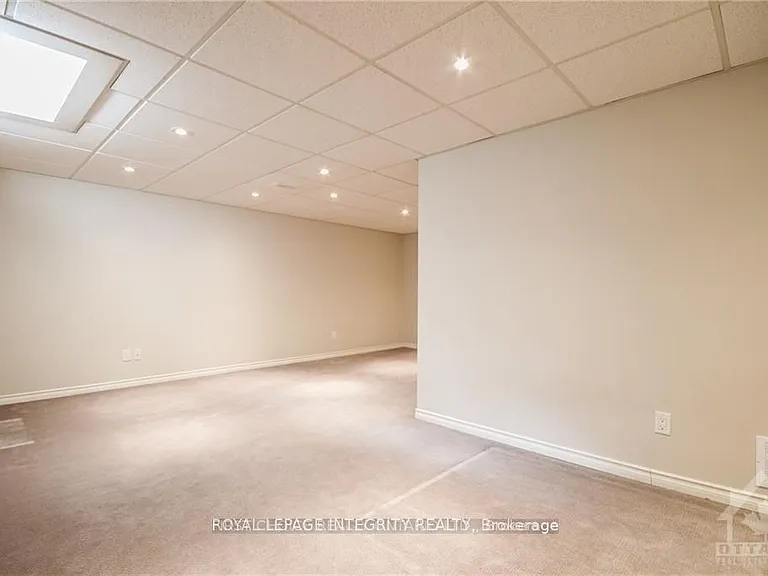 15 Peterson Pl — Photo 25