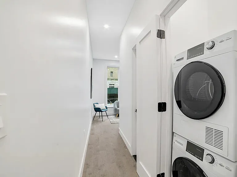 241 W 75th St #8 — Photo 6