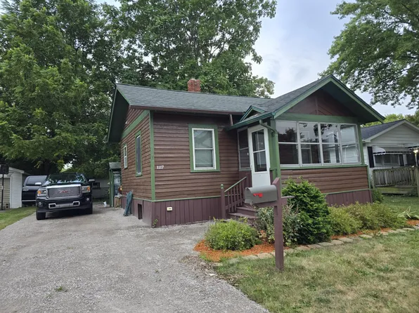 1117 Fraser St, Bay City, MI 48708