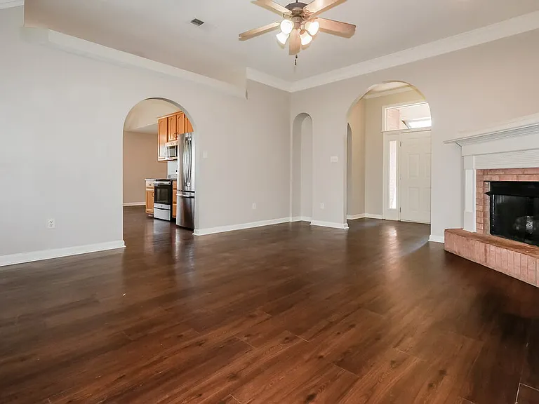 6391 Braybourne Main — Photo 5