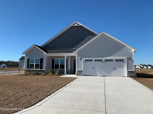 750 Regiment Road, Jacksonville, NC 28546