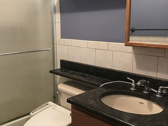 5th image of 4309 52nd St APT 1B