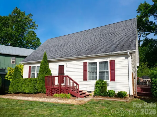 206 Courtland Pl, Asheville, NC 28801
