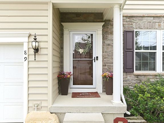 3rd image of 89 Cascade Dr
