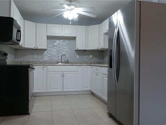 4th image of 5820 42nd St N