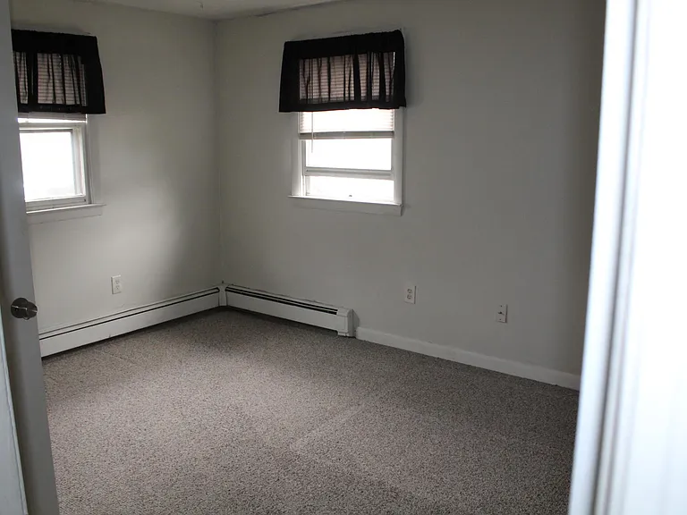 243 Robeson St #6 — Photo 6