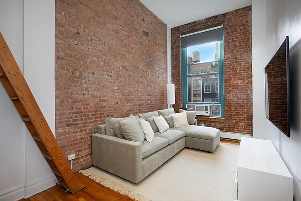 Rented by Douglas Elliman | media 16