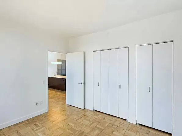 312 11th Avenue 16B image 3 of 23