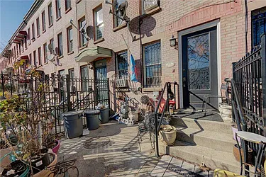 Rented by Gold-Stone Realty