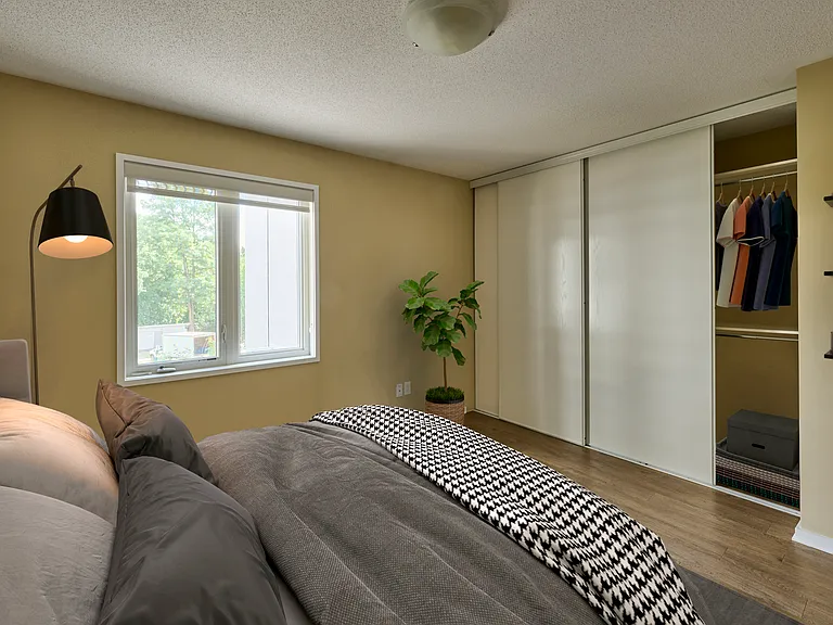 1833 Frobisher Ln — Photo 26