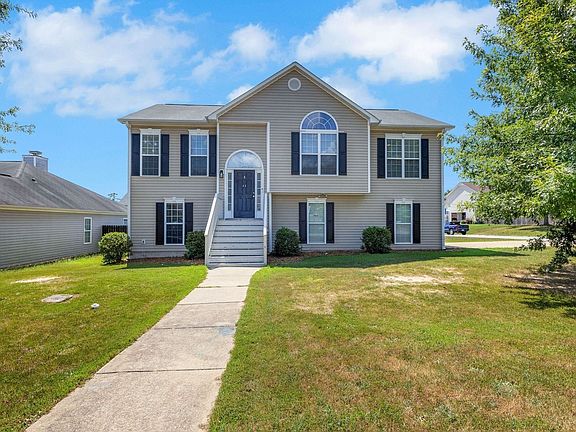 2nd image of 2815 Nancy Dr