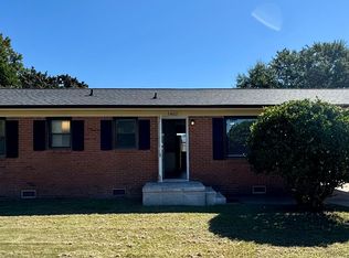 1402 Mack St, Spring Lake, NC 28390