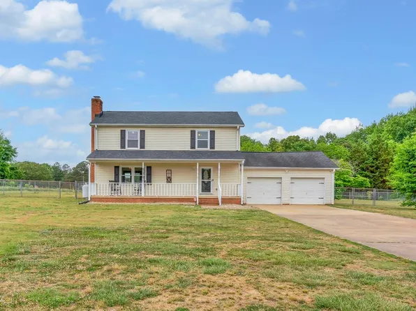 1359 Old Post Rd, Gaffney, SC 29341