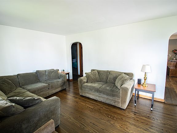 5th image of 3932 Nancy Ave