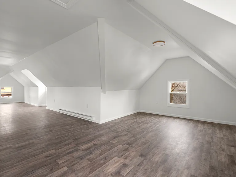 66 Richards Pl #2B — Photo 8